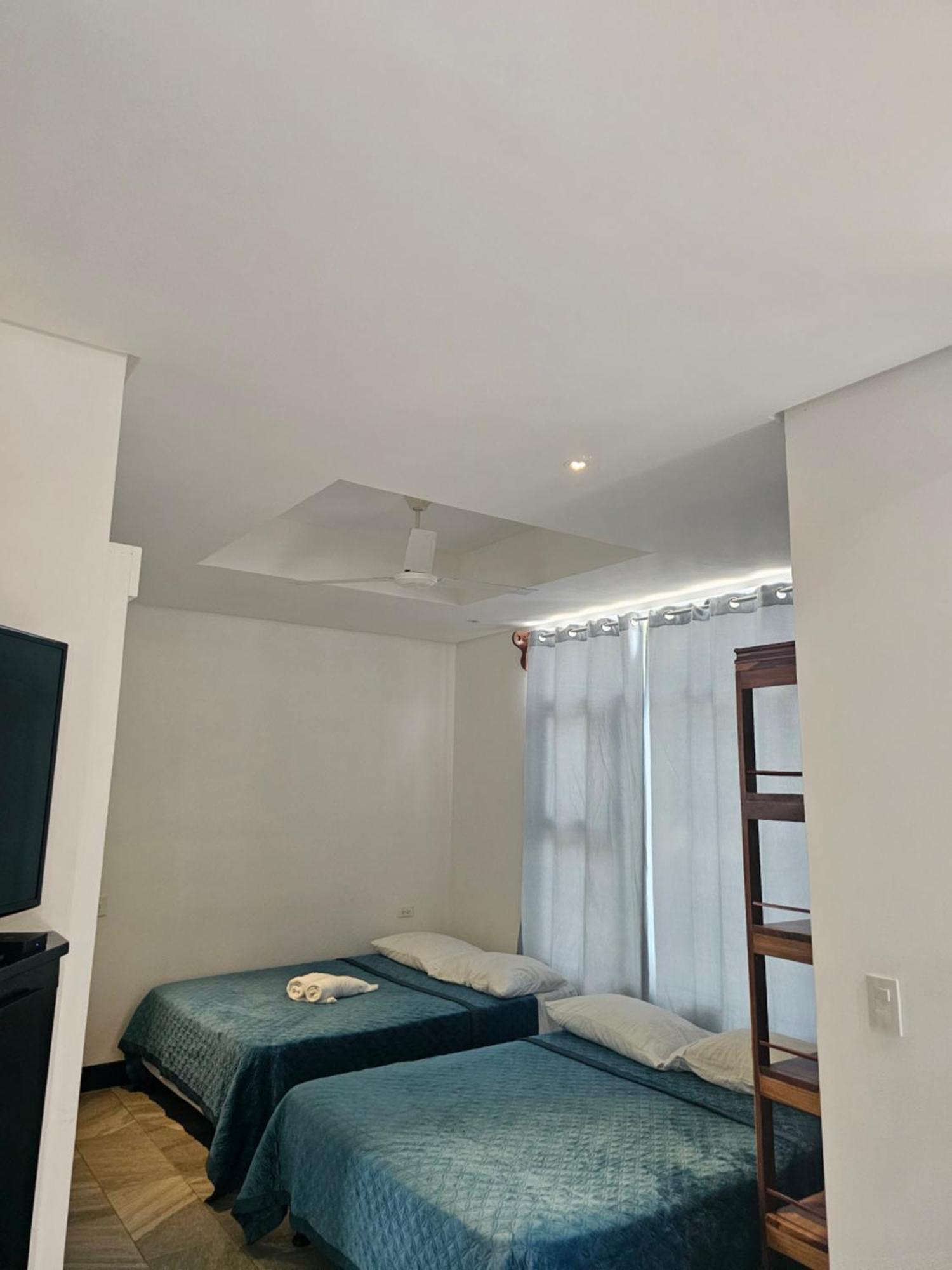 Pura Vida Quepos